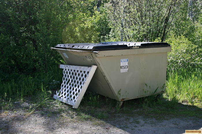 There is gabage service at Pioneer Campground