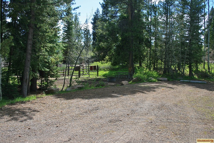 Campsite 2C in Loop "C" of Porcupine Springs Campground.