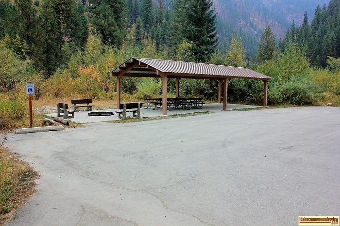 Rattlesnake Campground sign.