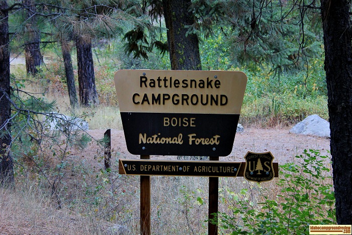 Rattlesnake Campground Signs and Info | Images And Descriptions