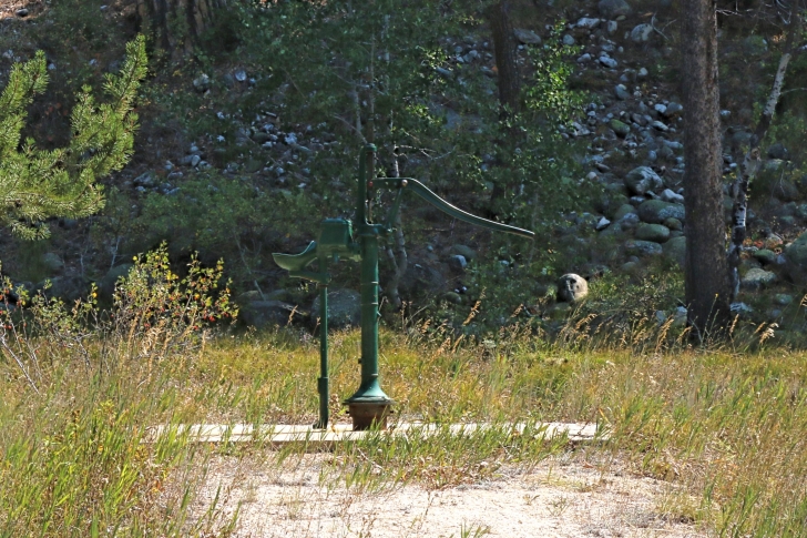 A guide to camping at Riverside Campground Atlanta Idaho.