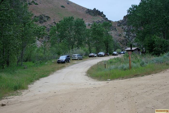 121o has an outhouse and a river access point.