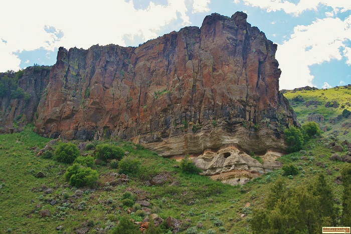 This rock formation is just accross Rock Creek from Steer Basin Campground.