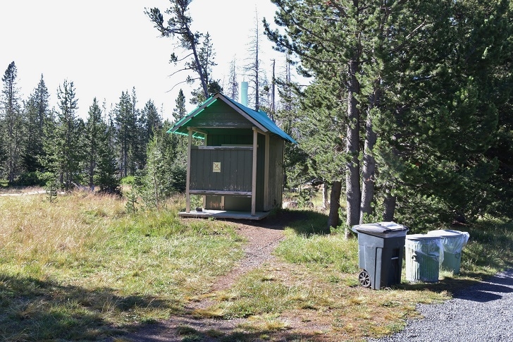 Camping in Oregons Three Creek Meadow Campground.