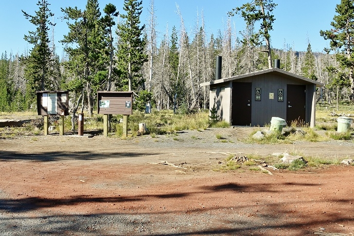 Camping in Oregons Three Creek Meadow Horse Camp.