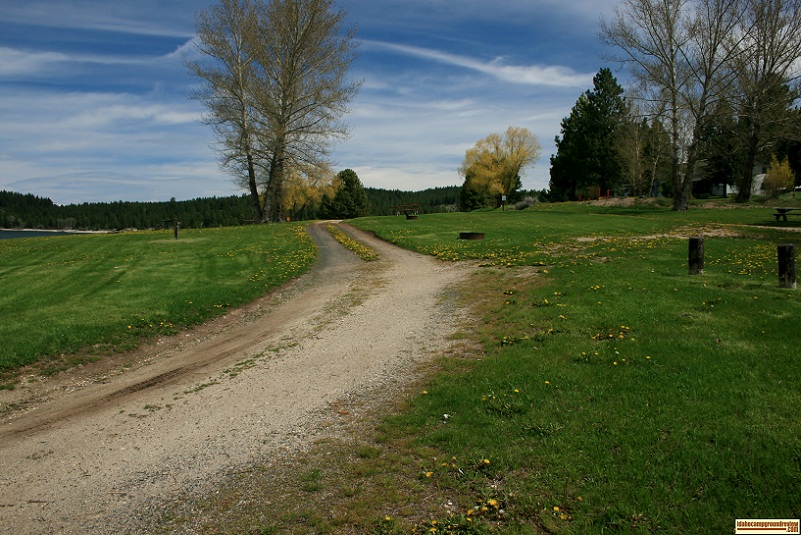Van Wyck Campground middle road