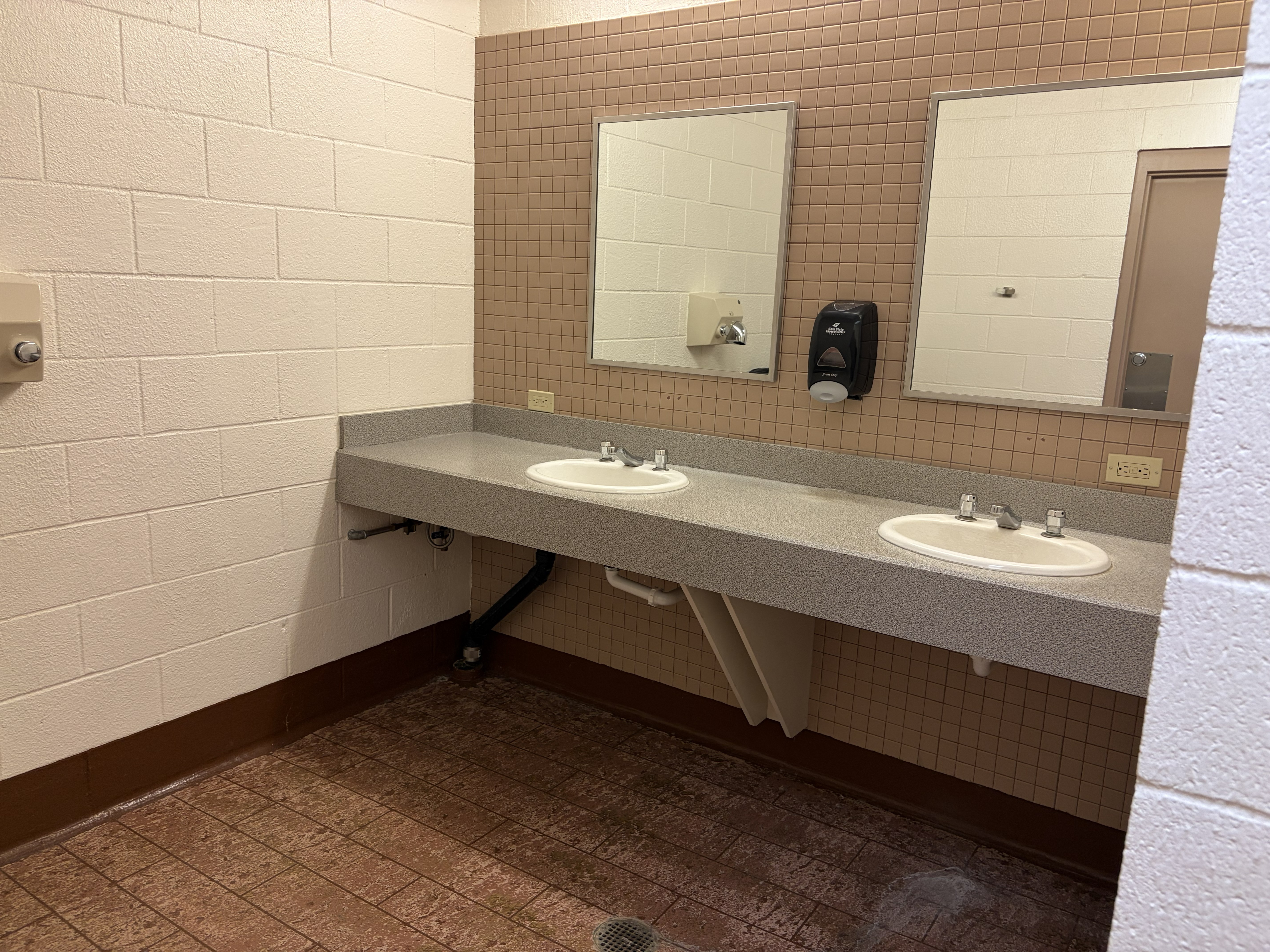 Woodhead Park Campsites