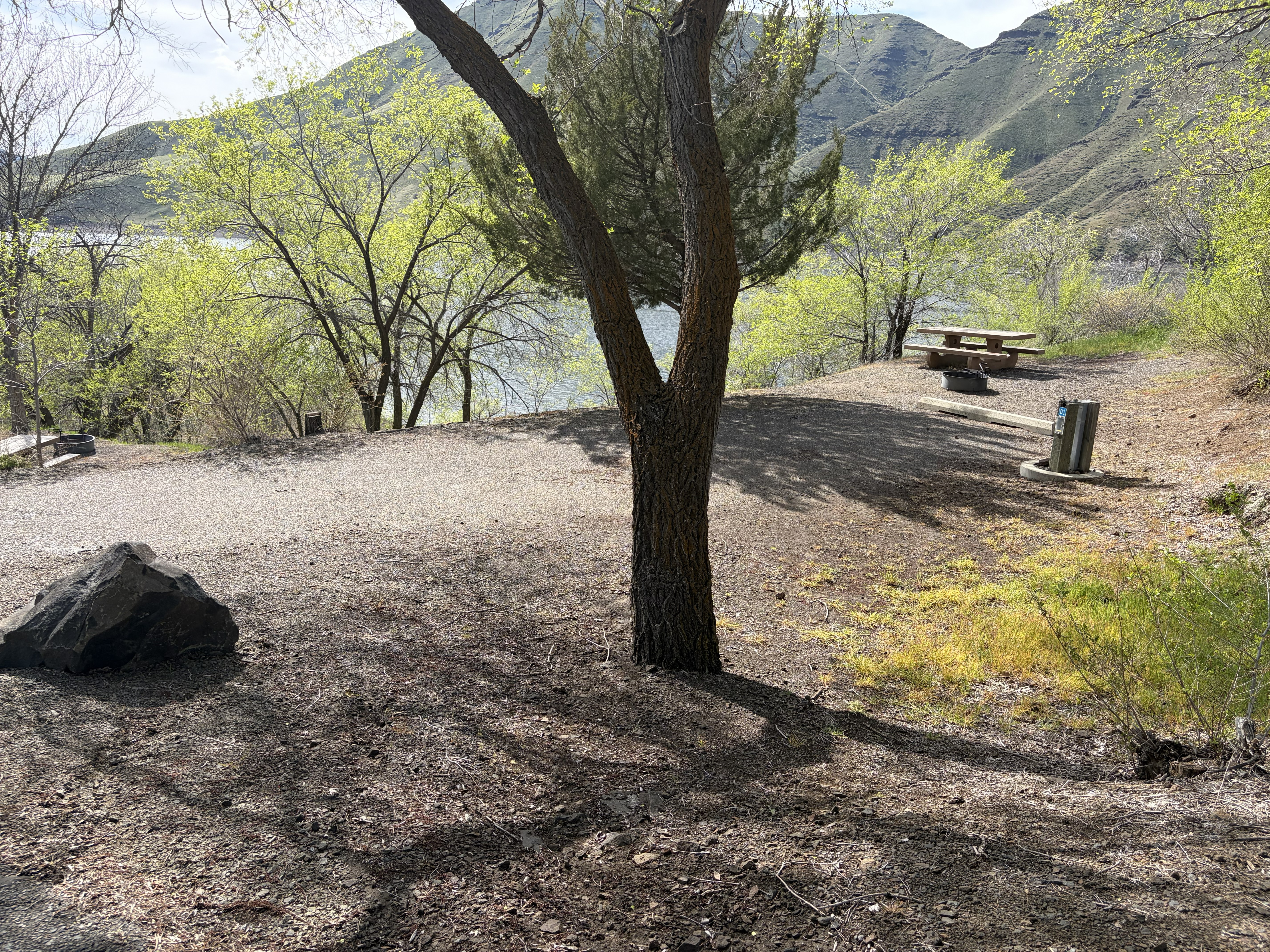 Woodhead Park Campsites