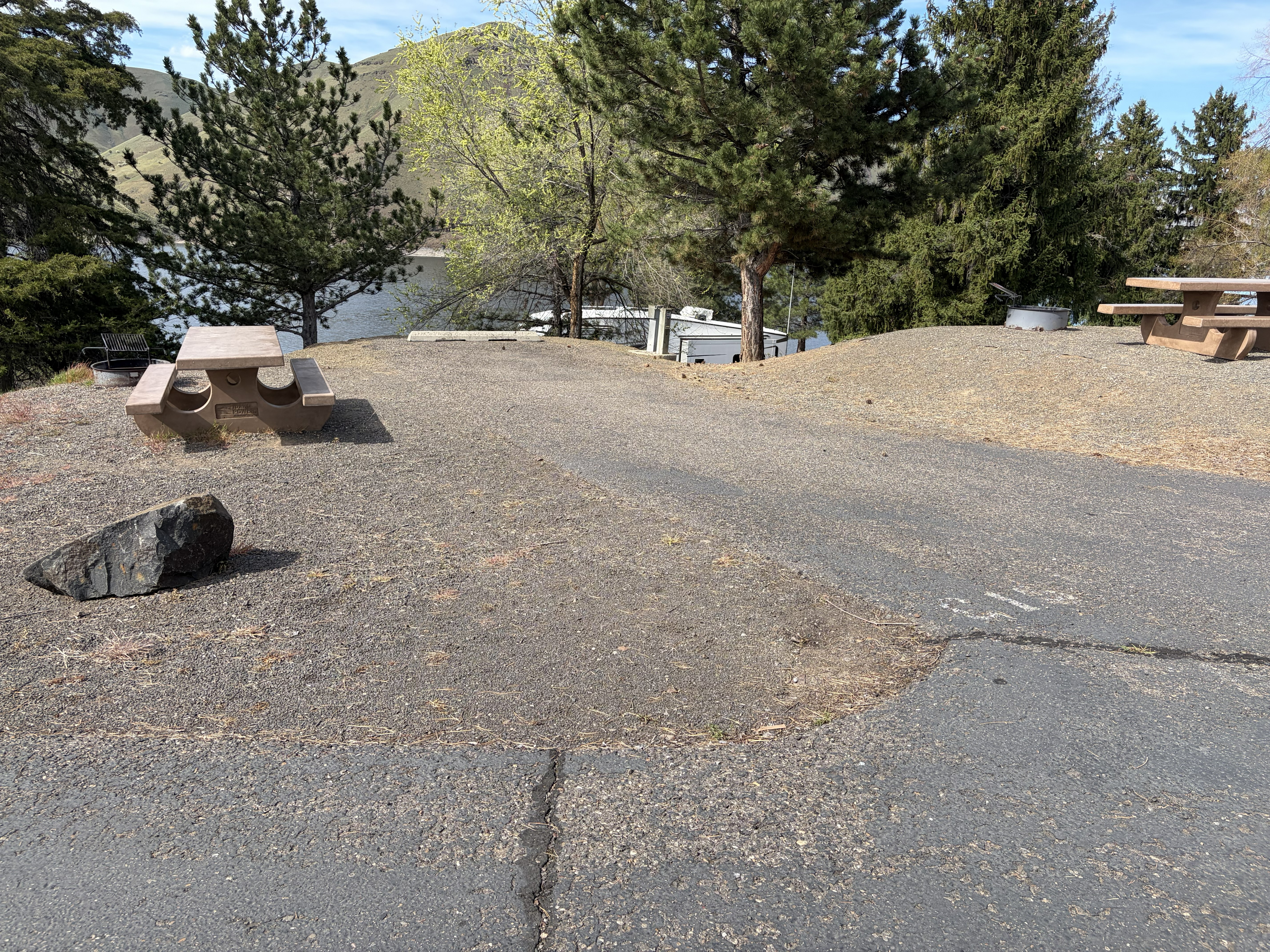 Woodhead Park Campsites