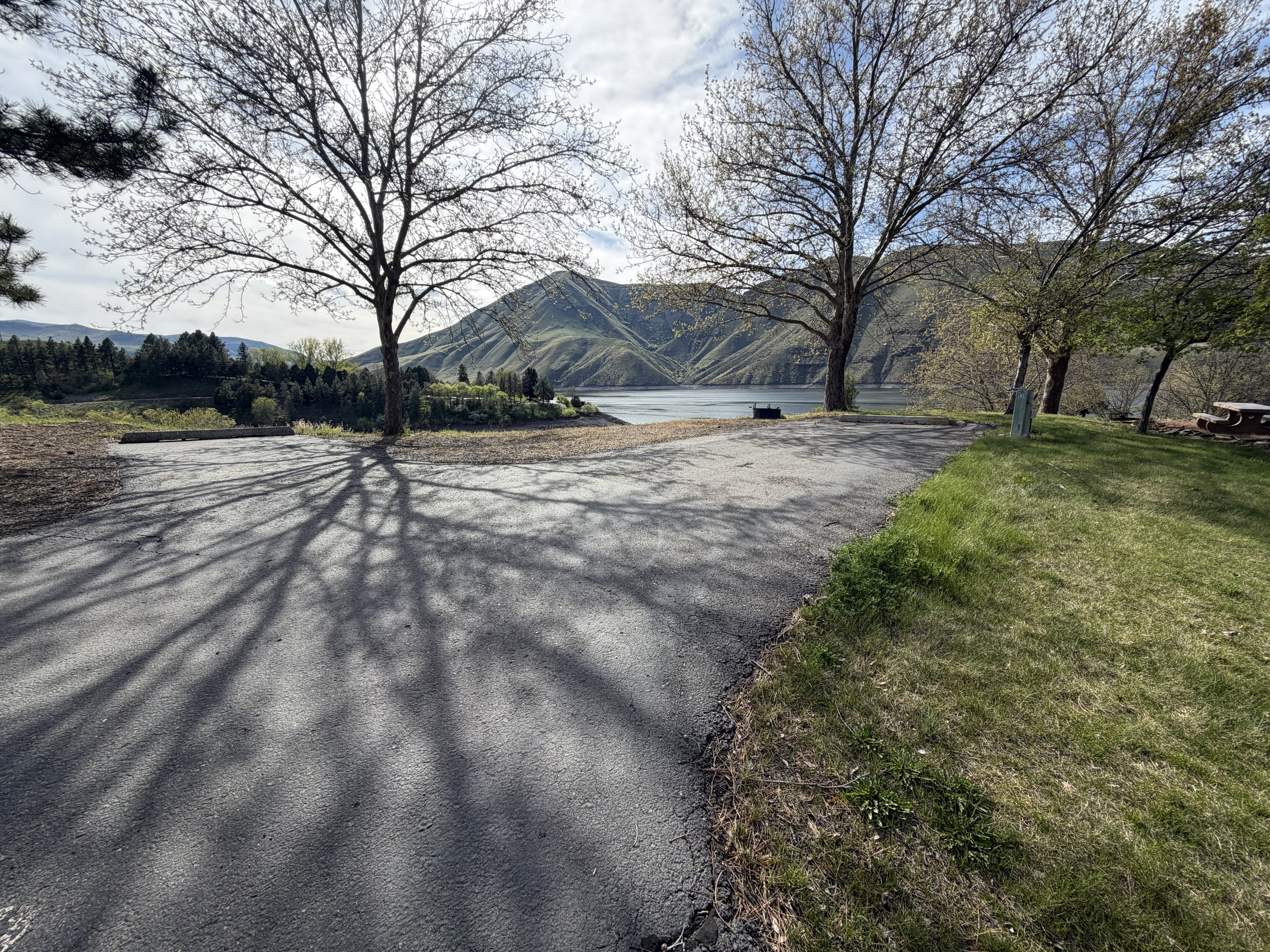 Woodhead Park Campsites