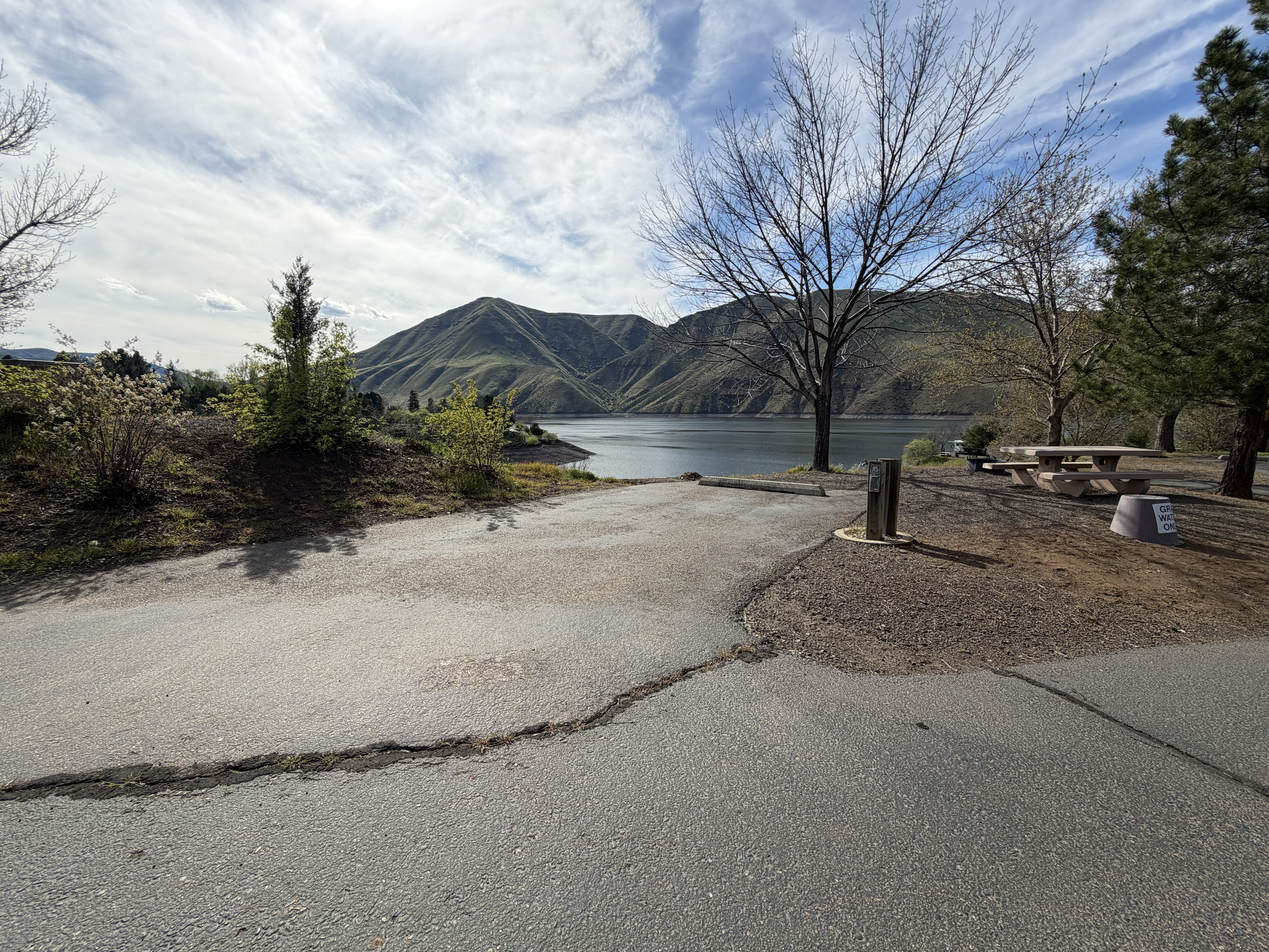 Woodhead Park Campsites