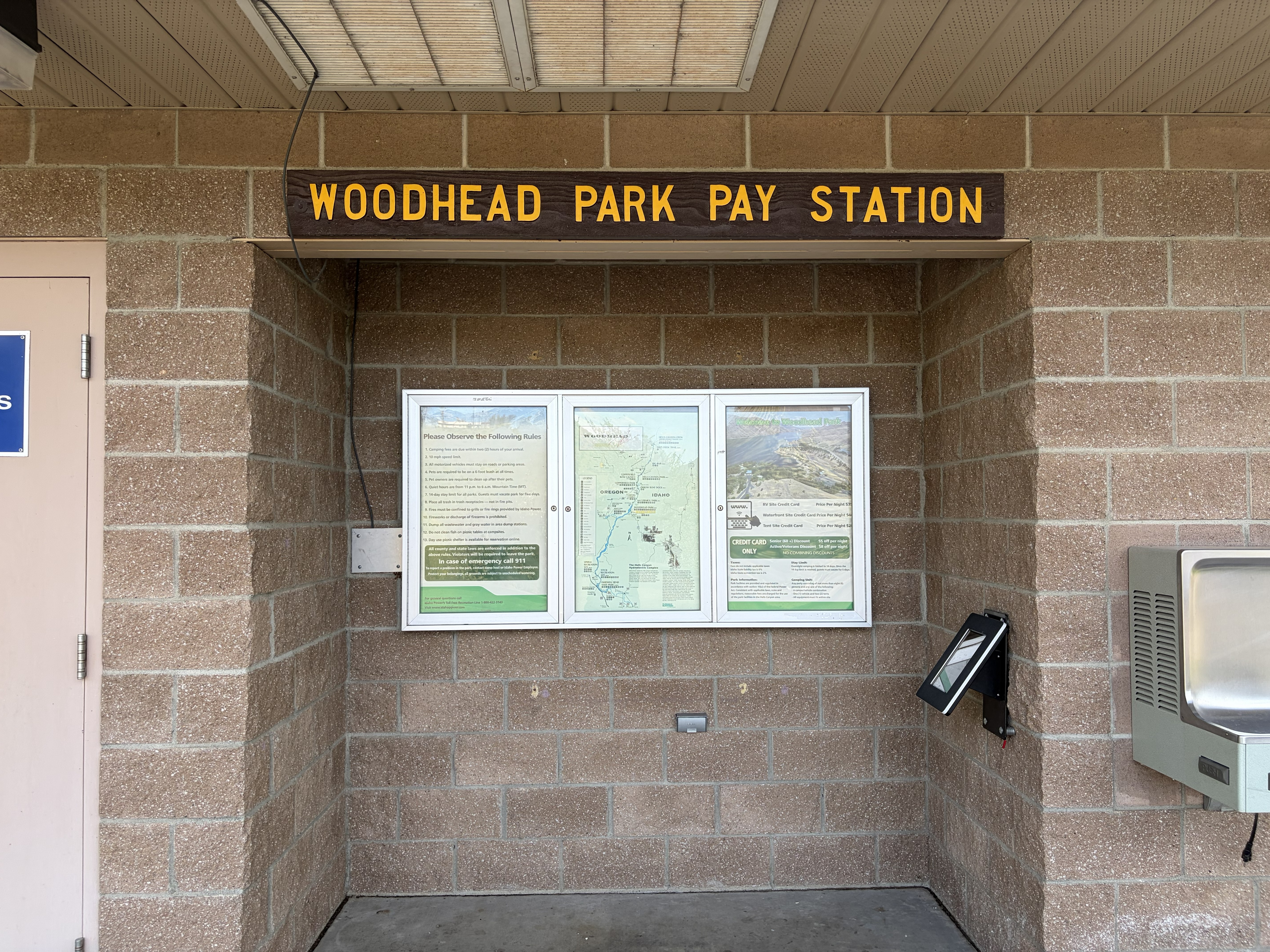 Woodhead Park Signs & Info