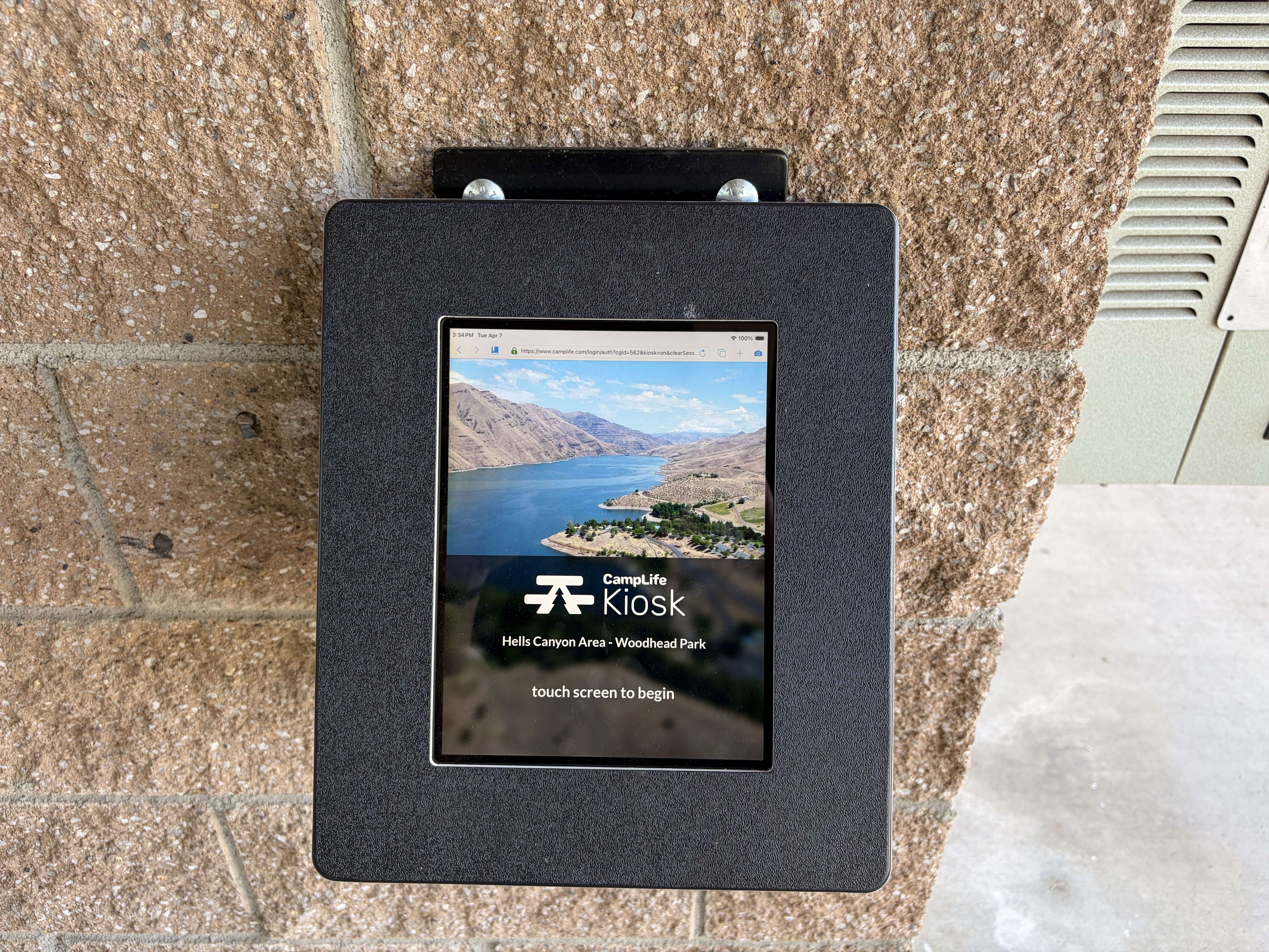 Woodhead Park Signs & Info