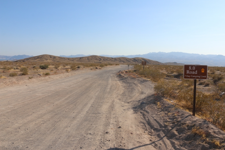 Camping on Eight Mile Road on Lake Meade in Nevada