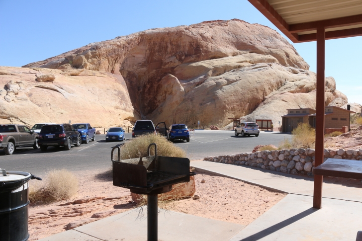 A guide to Valley of Fire State Park in Nevada.